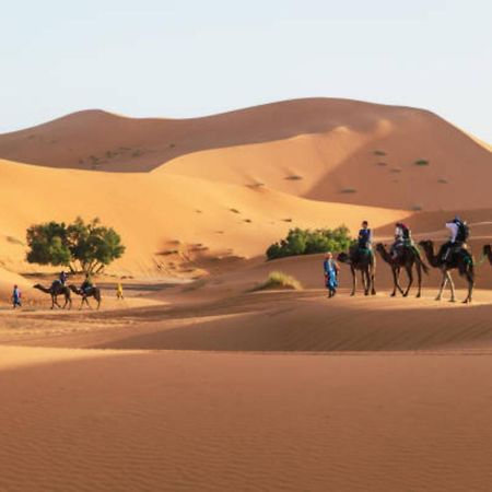 Desert Berber Fire Camp Мерзуга Экстерьер фото