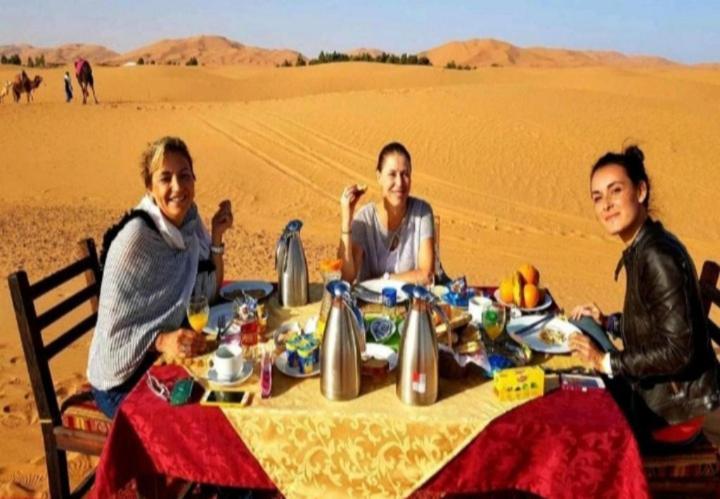 Desert Berber Fire Camp Мерзуга Экстерьер фото